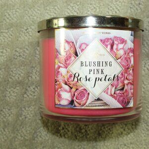 1 Bath Body Works BLUSHING PINK ROSE PETALS Large Scented 3-Wick Candle 14.5 oz